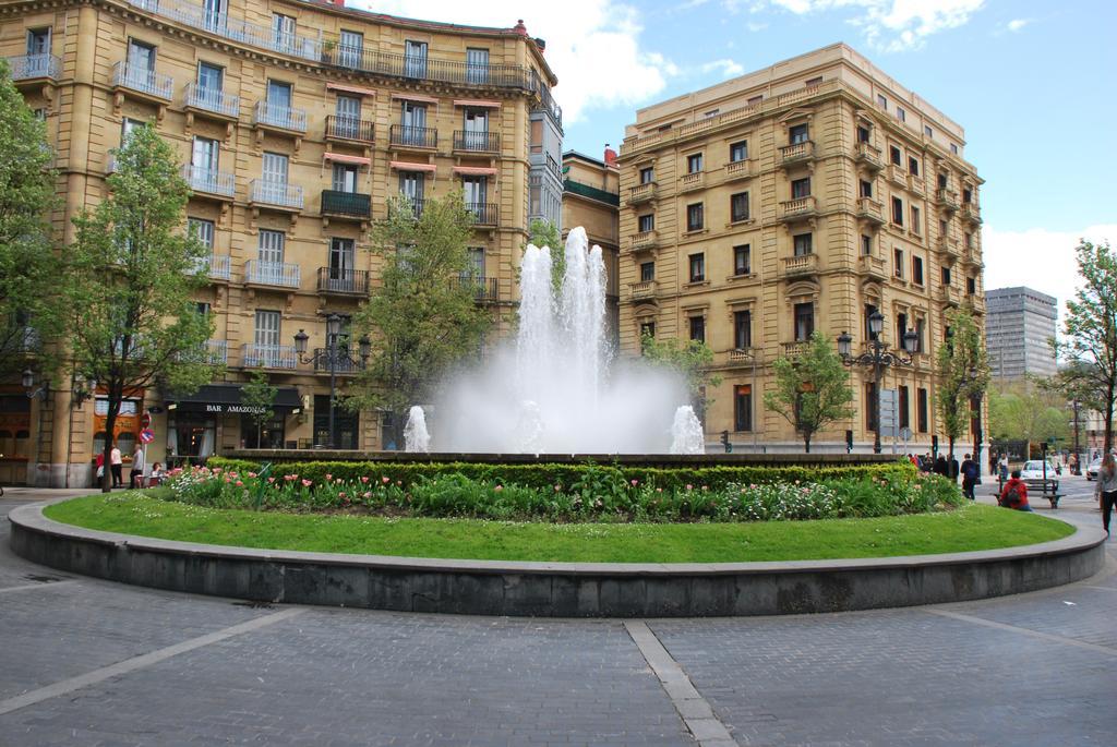 Pension Aristizabal San Sebastian Buitenkant foto