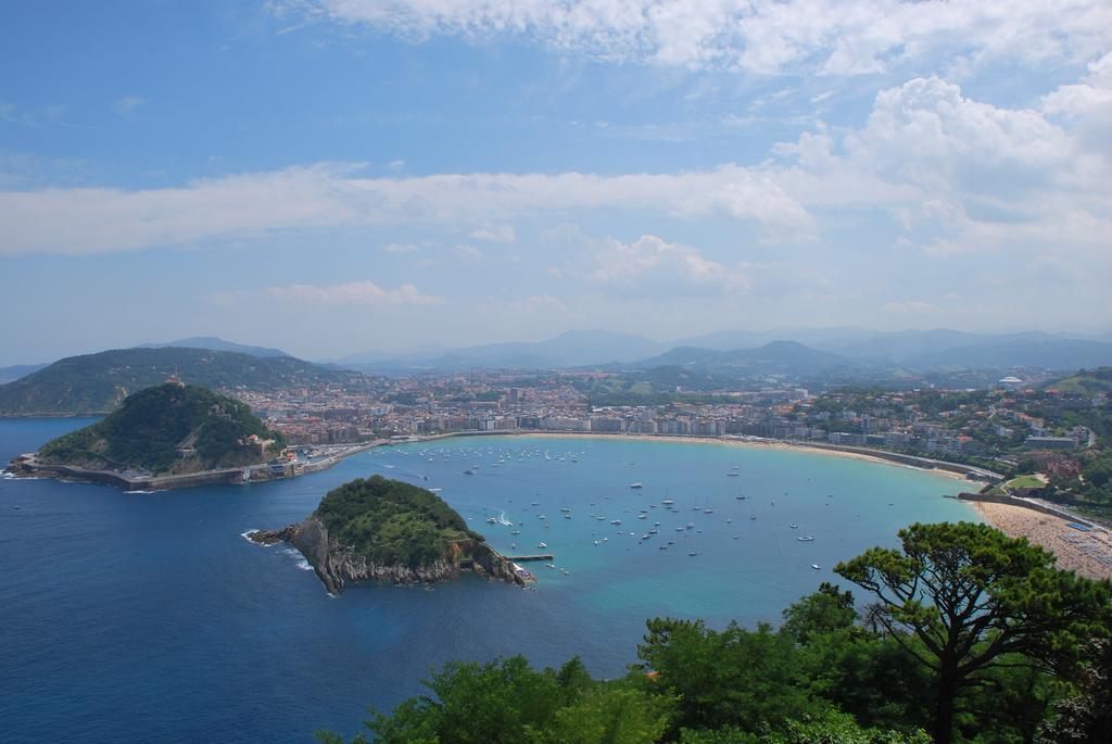 Pension Aristizabal San Sebastian Buitenkant foto
